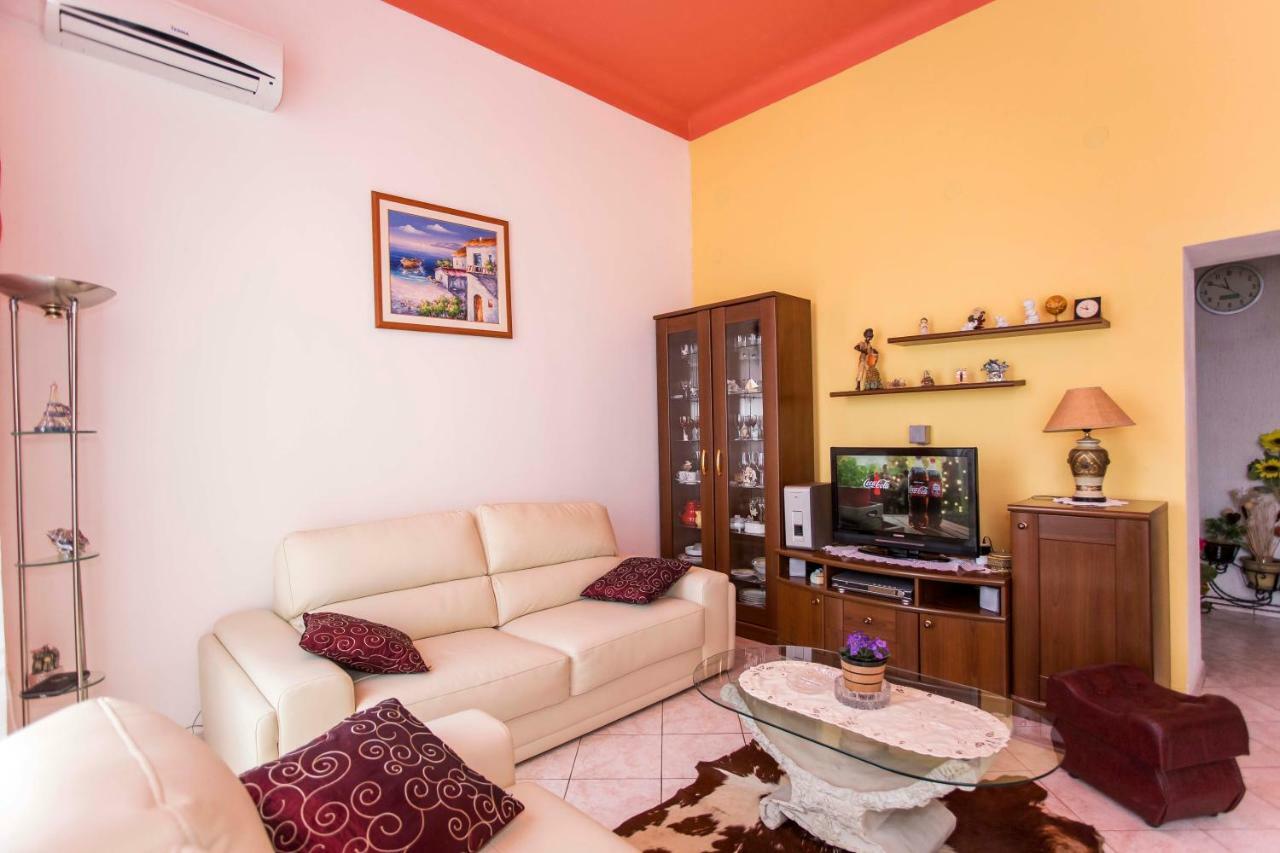 Emanuel Apartman Pula Exteriér fotografie