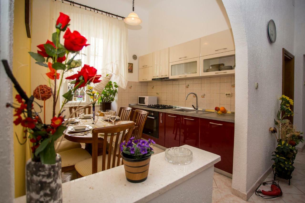 Emanuel Apartman Pula Exteriér fotografie